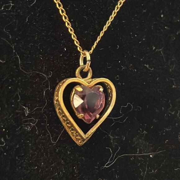 Vintage Gold Tone And Amethyst Heart Pendant With 15” Chain - Picture 1 of 5